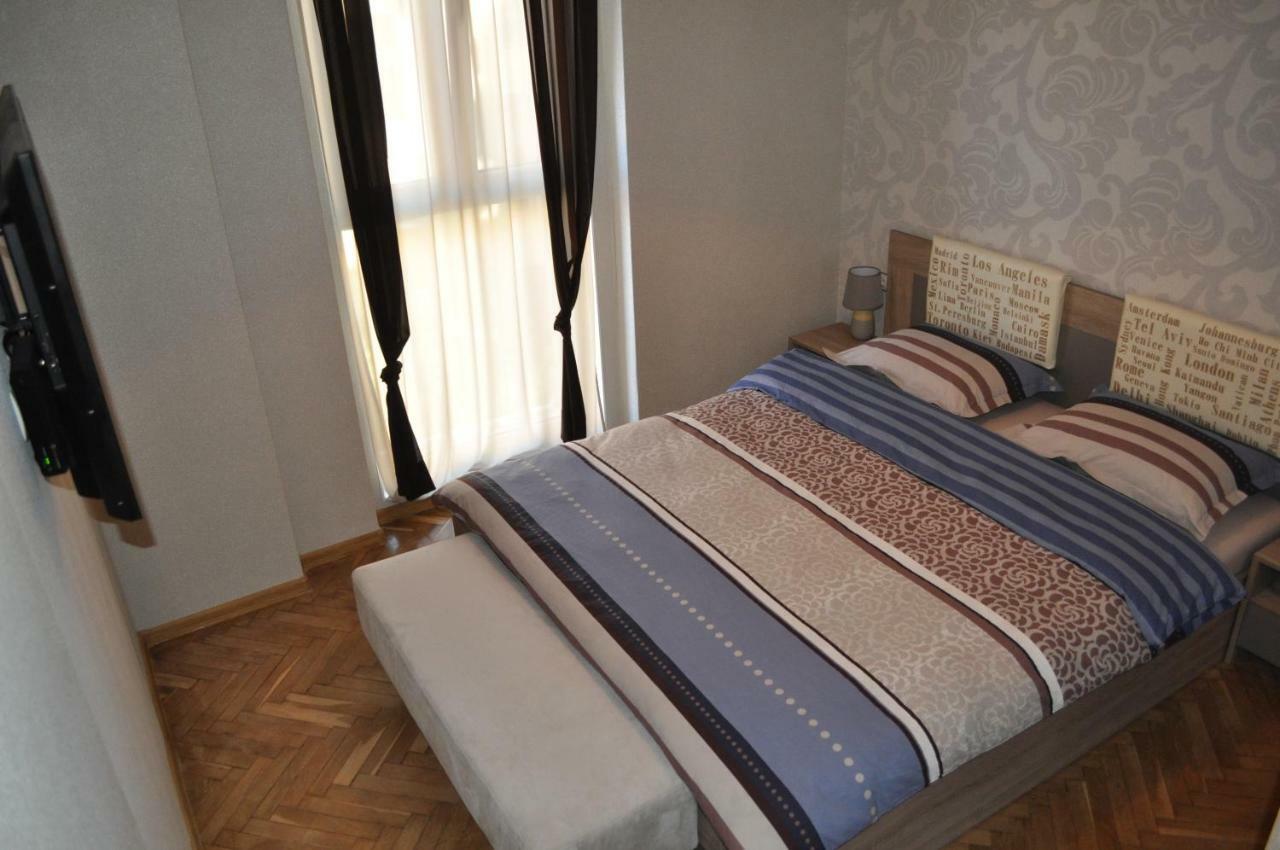 Sofia Central Pretty Apartment Kültér fotó