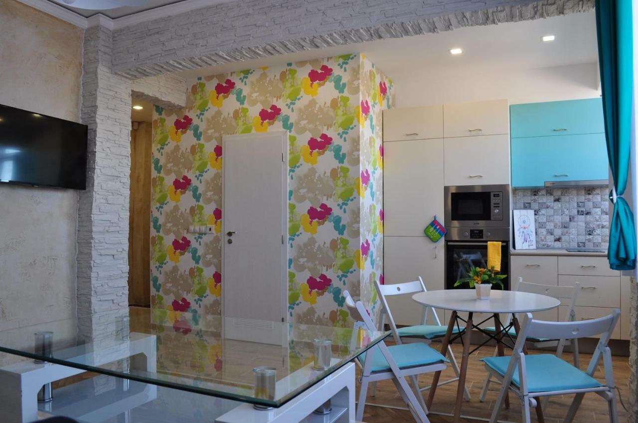 Sofia Central Pretty Apartment Kültér fotó