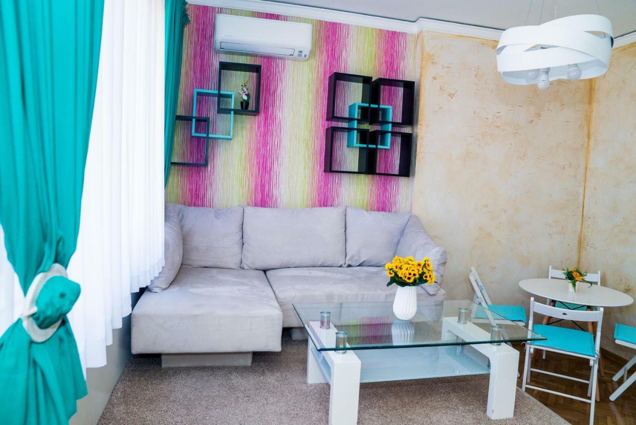 Sofia Central Pretty Apartment Kültér fotó