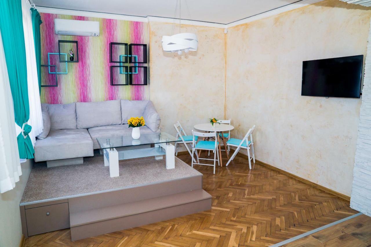 Sofia Central Pretty Apartment Kültér fotó